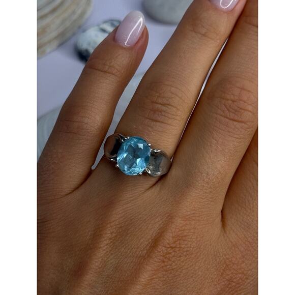 925 Sterling Silver Topaz Ring Size 7 - Picture 1 of 8